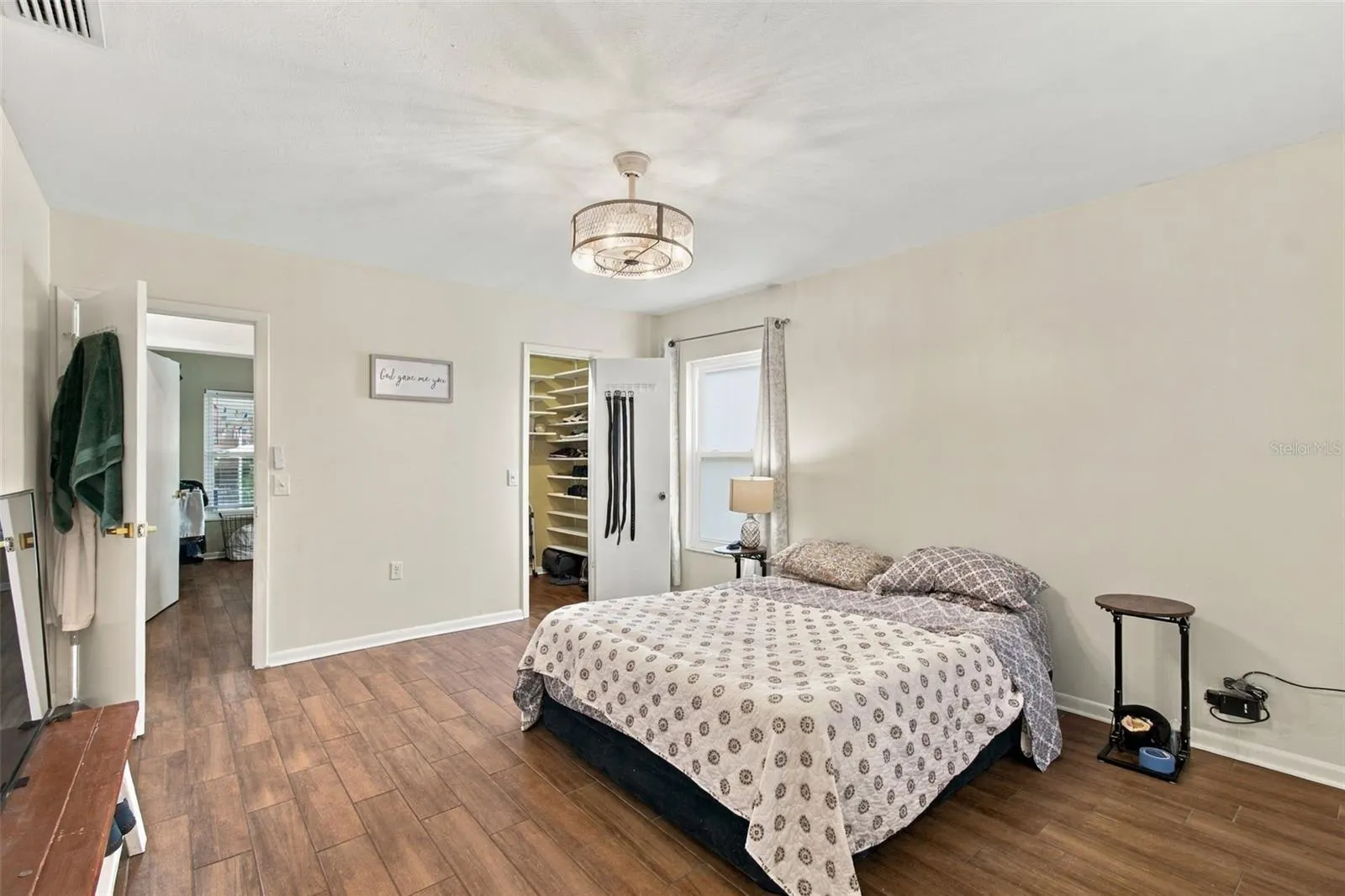 1103 RIDGEFIELD DR