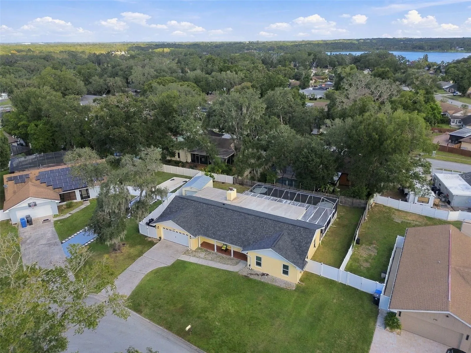 1103 RIDGEFIELD DR