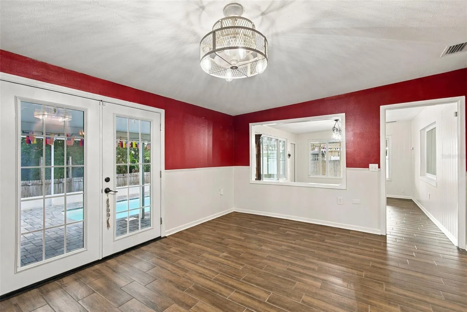 1103 RIDGEFIELD DR
