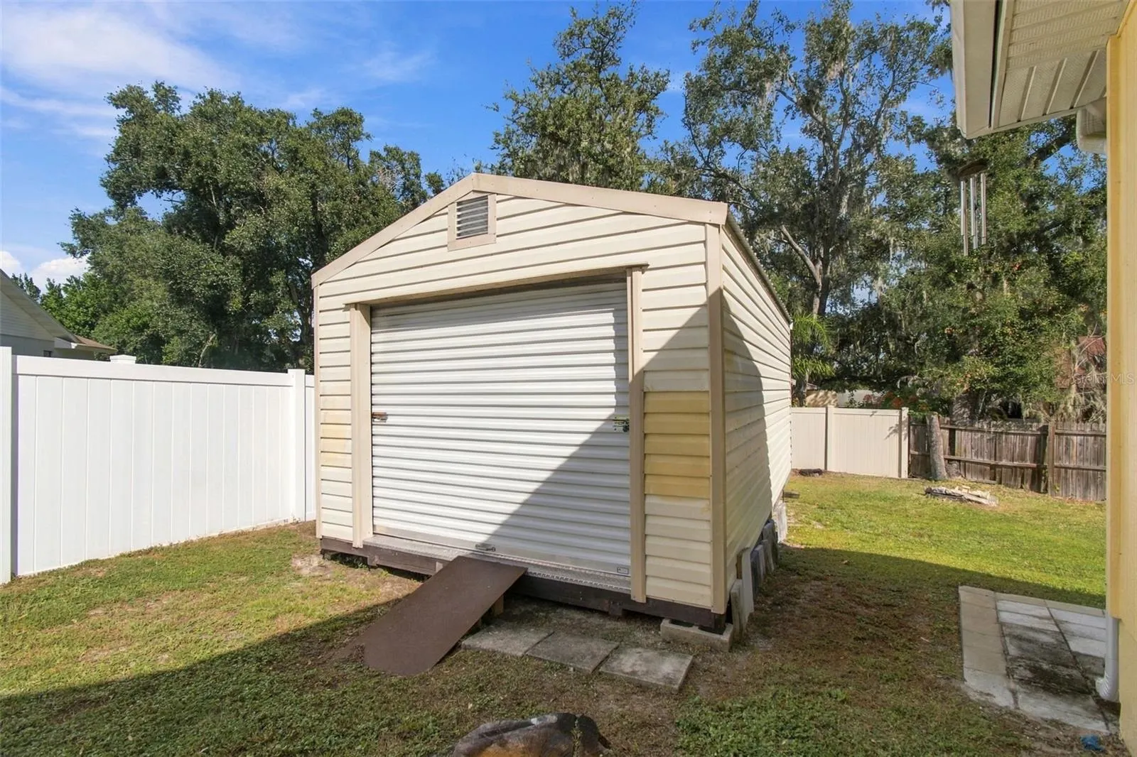 1103 RIDGEFIELD DR