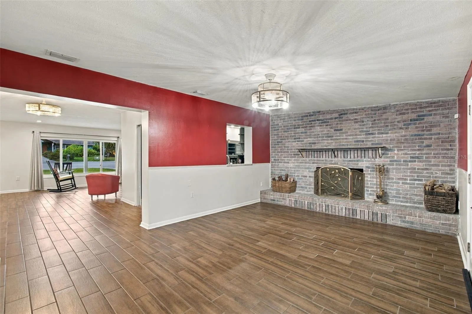 1103 RIDGEFIELD DR