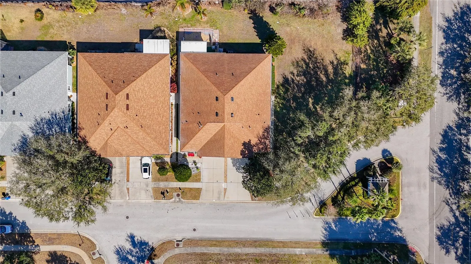 7526 SURREY PINES DR