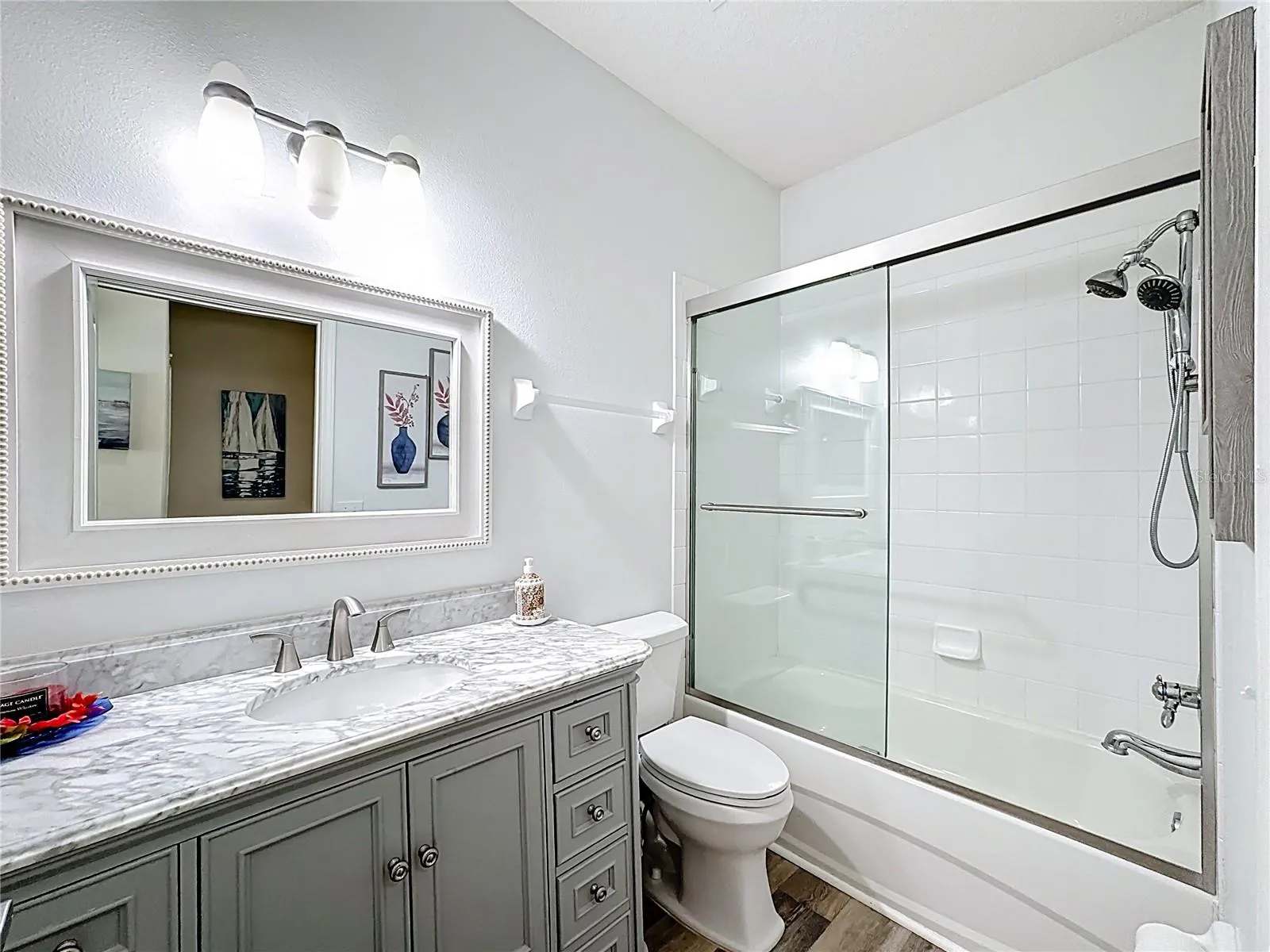 7526 SURREY PINES DR
