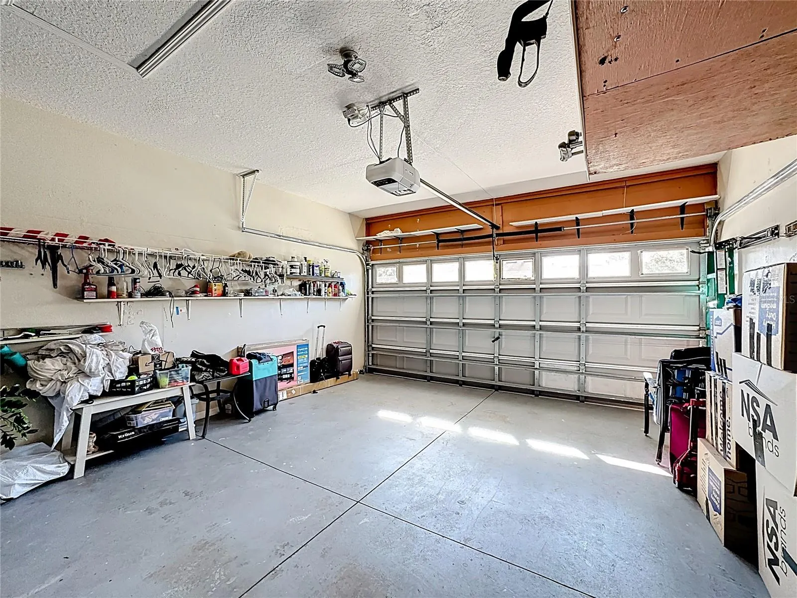 7526 SURREY PINES DR