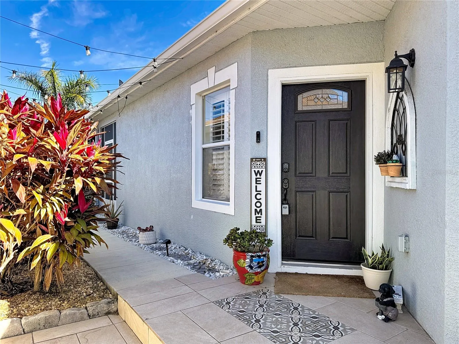 7526 SURREY PINES DR
