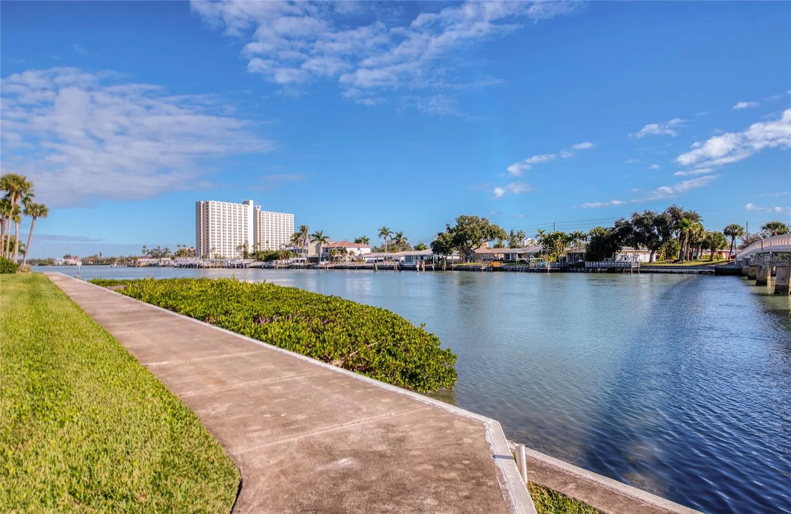 7540 BAY ISLAND DR S #355 #355