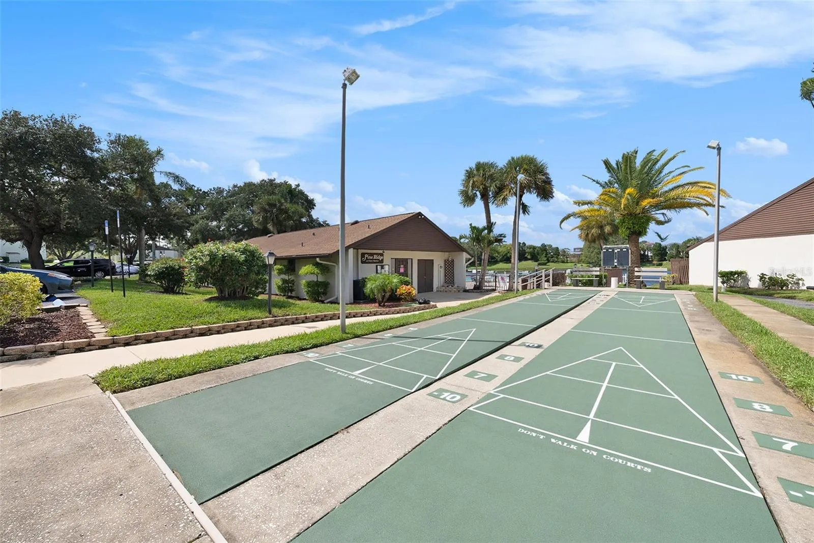 2600 PINE RIDGE WAY S #B2 #B2