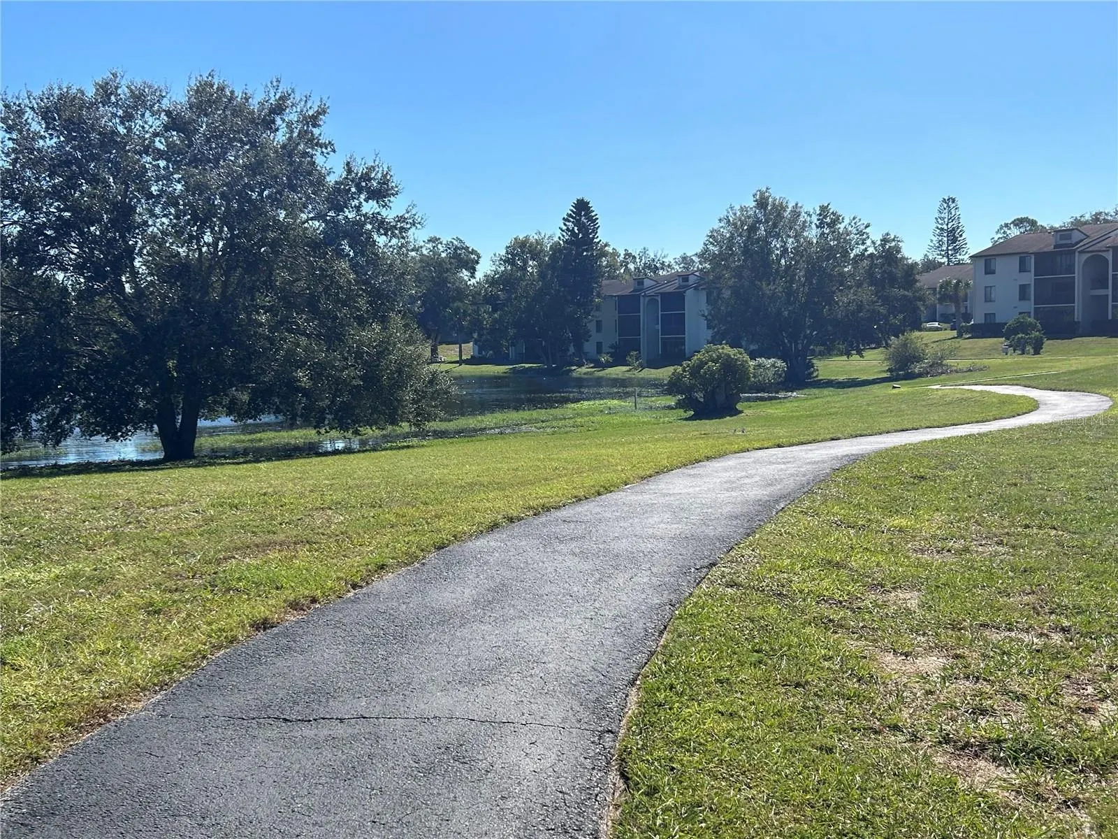 2600 PINE RIDGE WAY S #B2 #B2