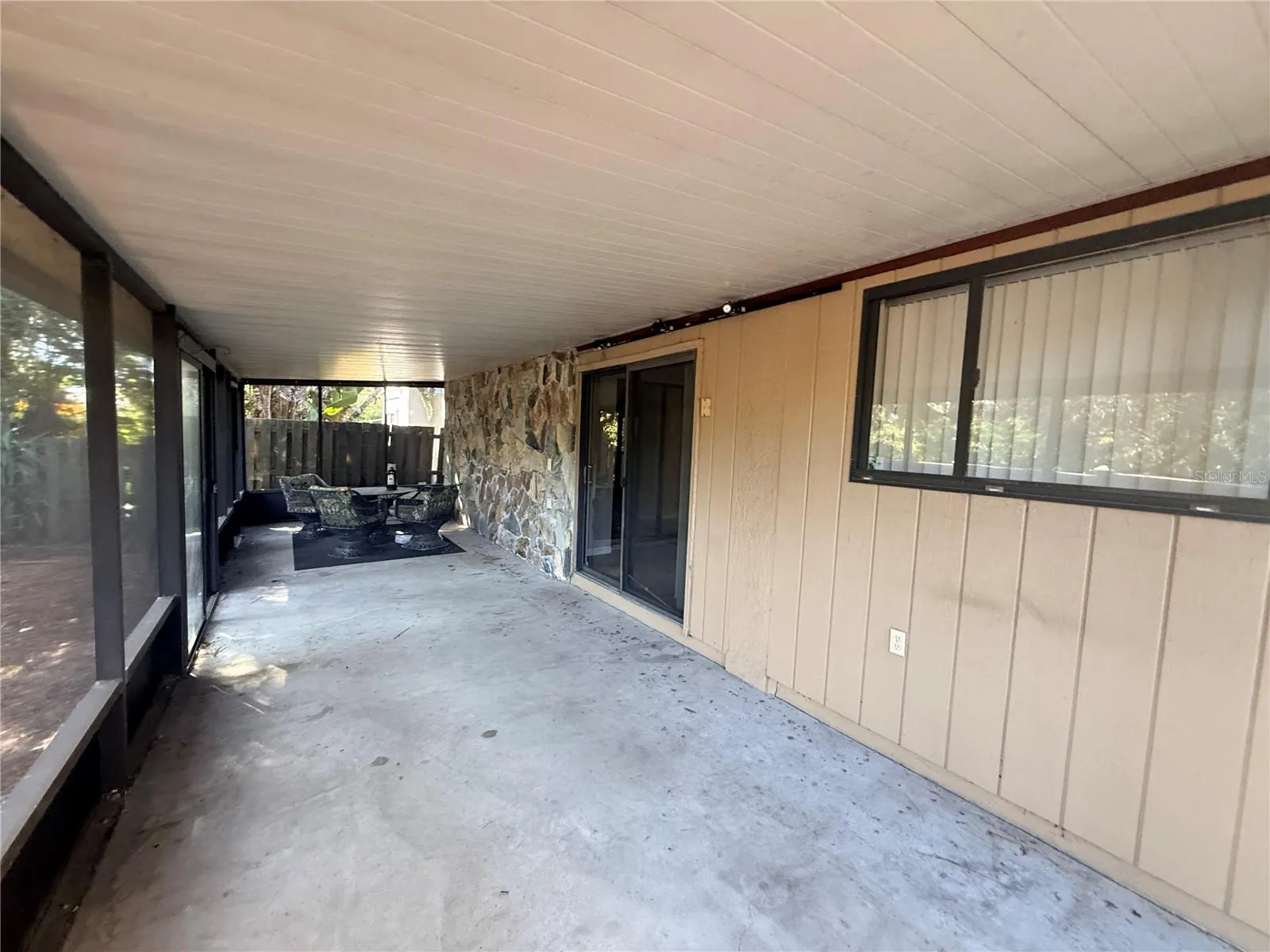 2281 SPRINGRAIN DR