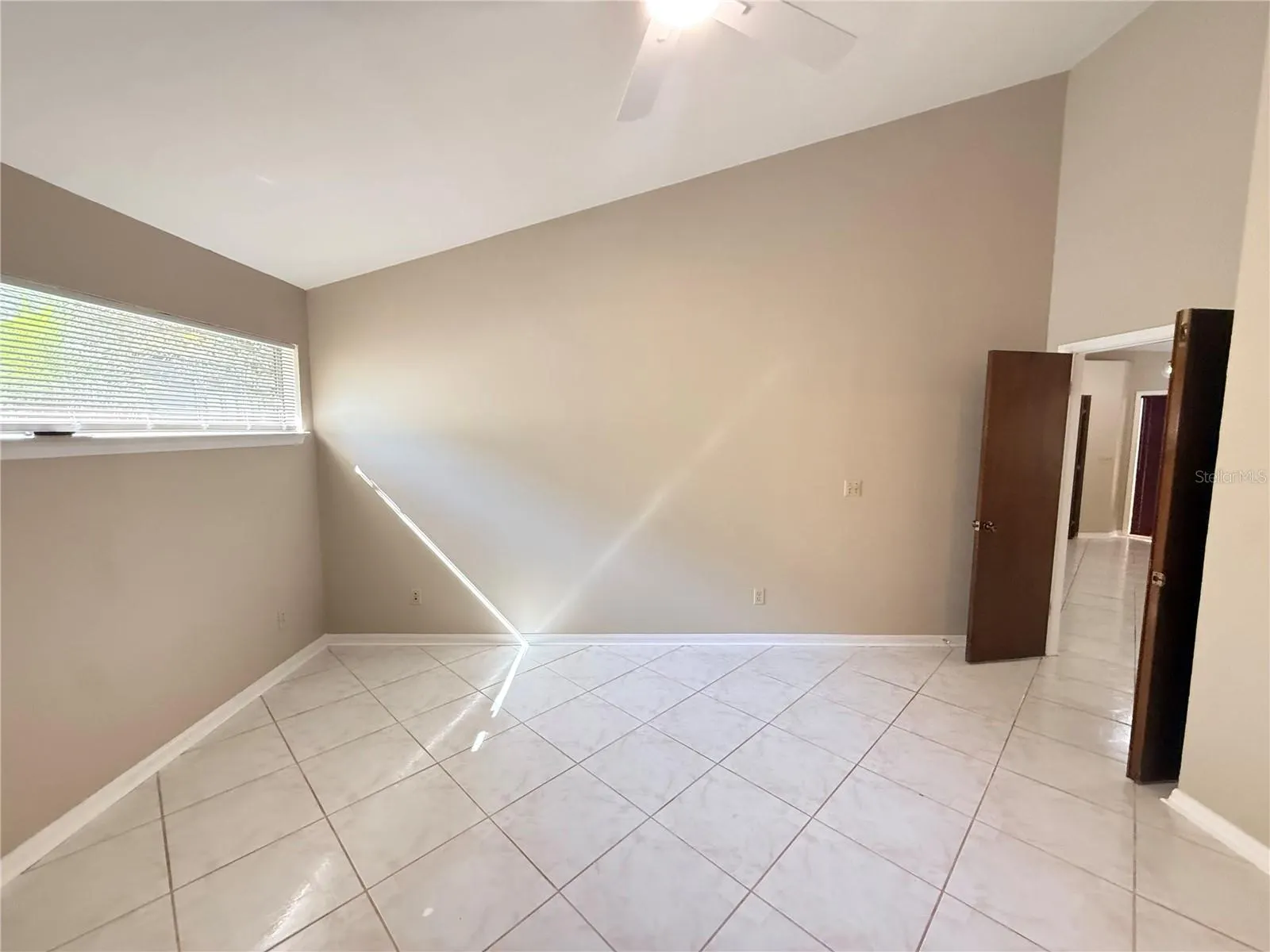 2281 SPRINGRAIN DR
