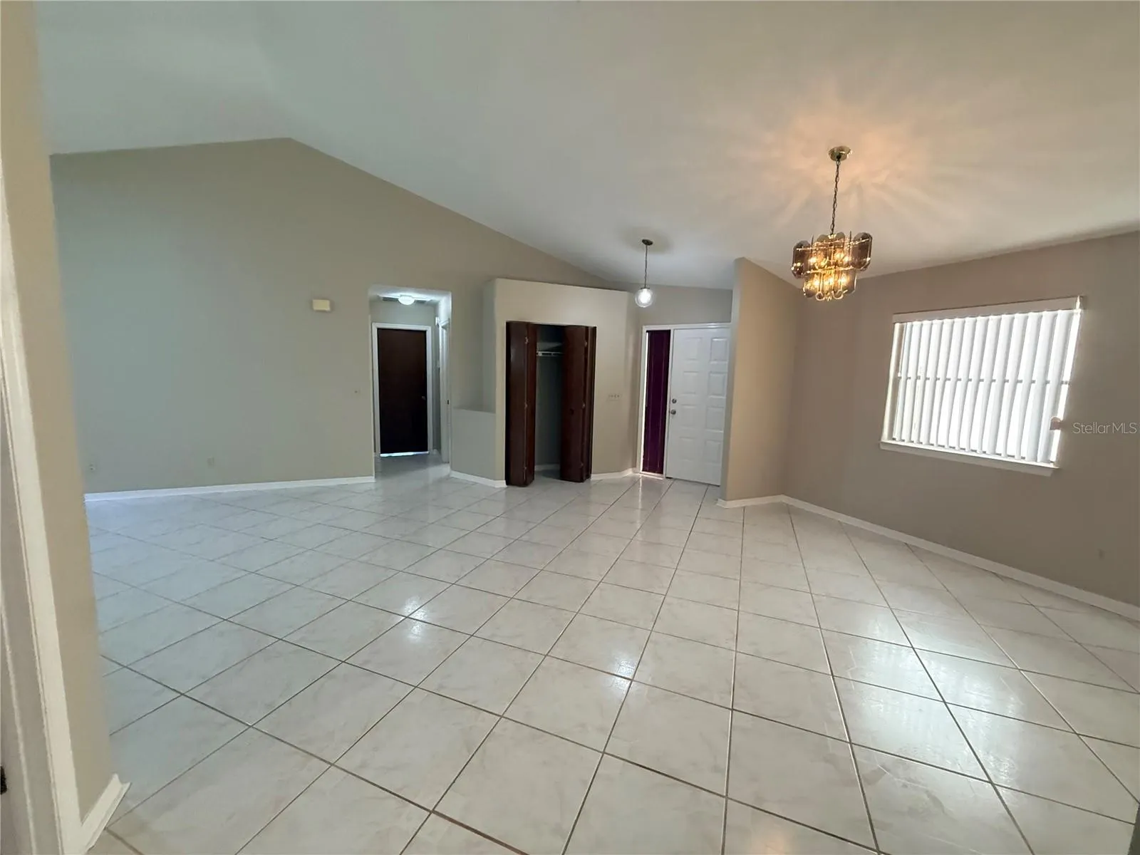 2281 SPRINGRAIN DR