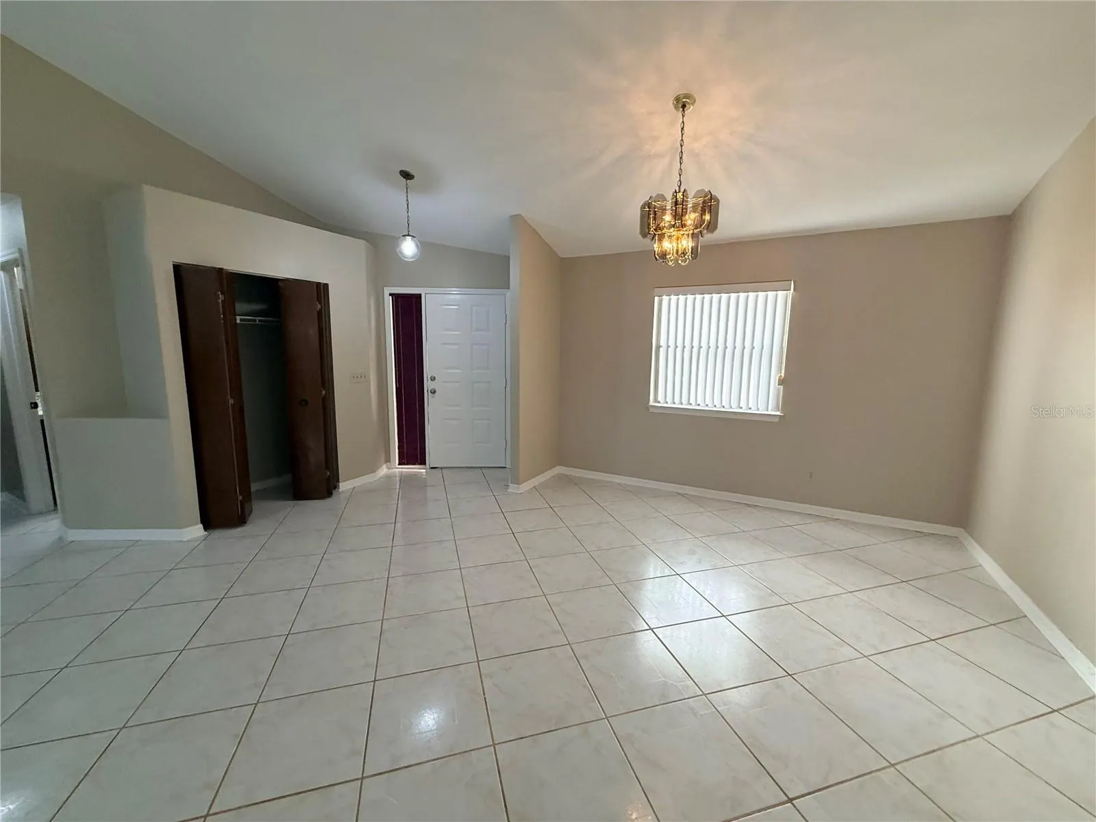 2281 SPRINGRAIN DR