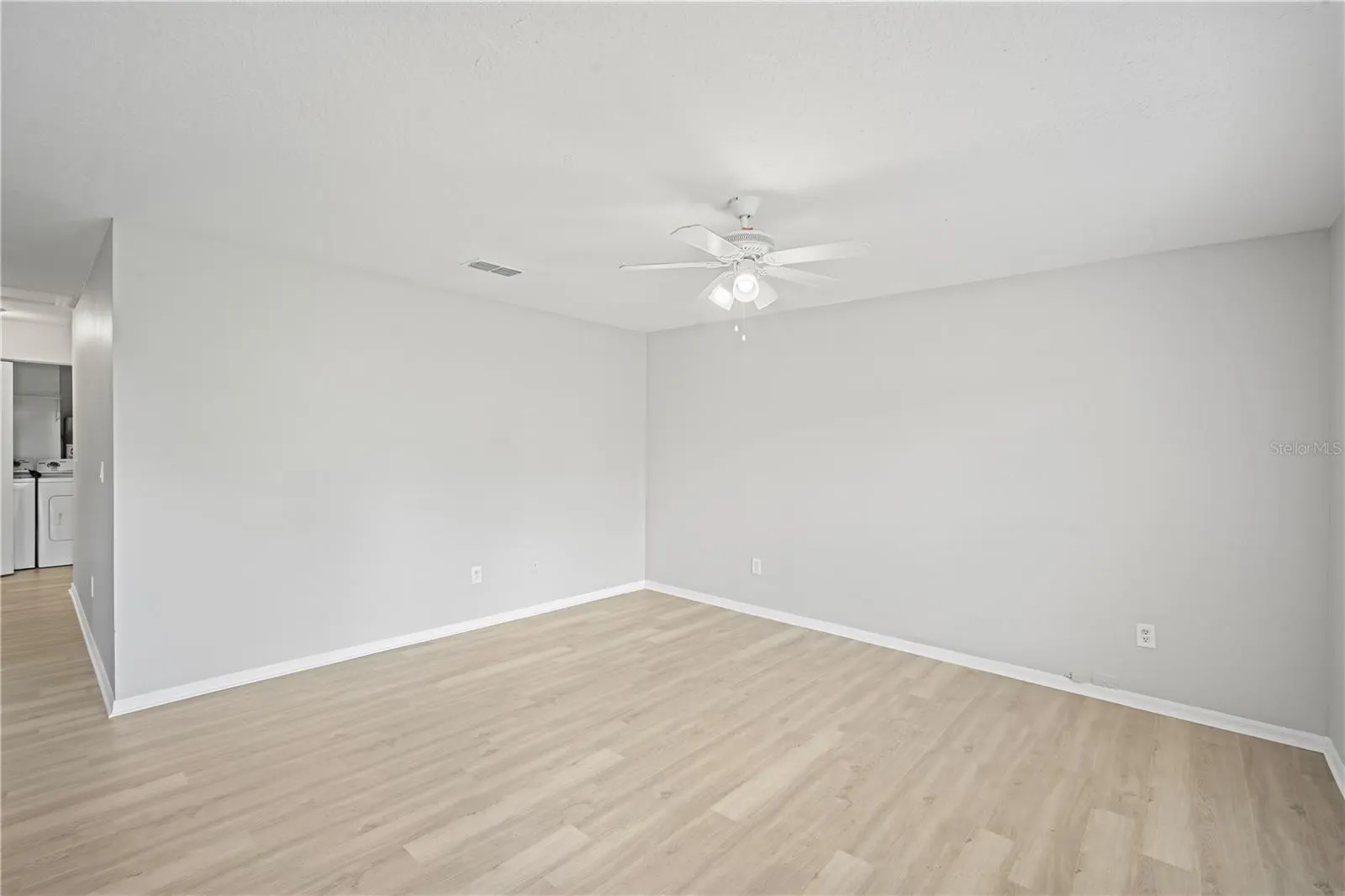 1110 W NASSAU ST