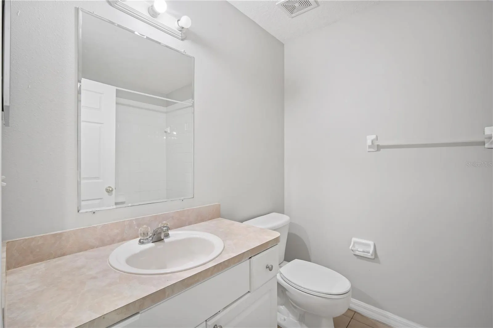 1110 W NASSAU ST