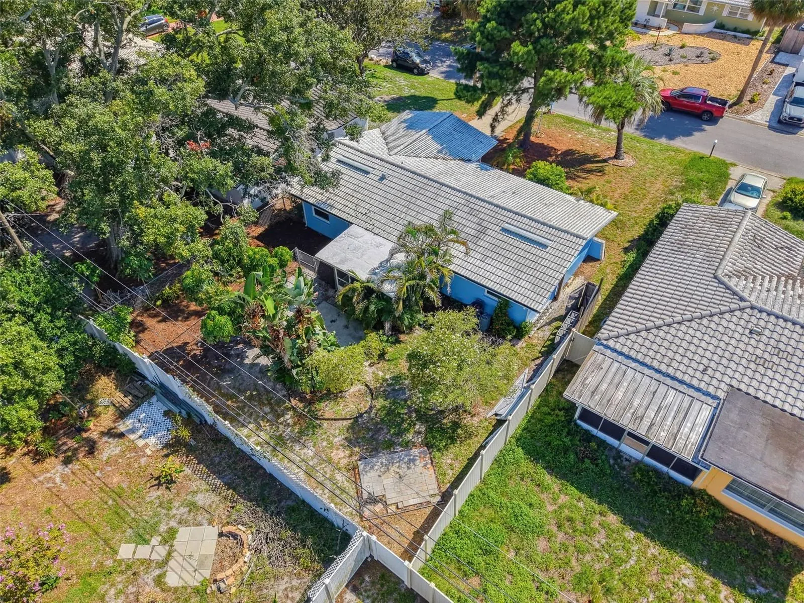 2373 FOREST DR