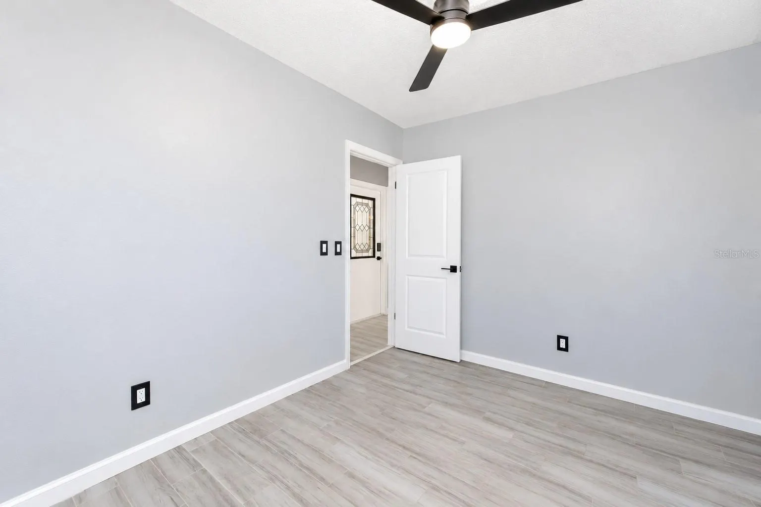 3277 HIBISCUS DR