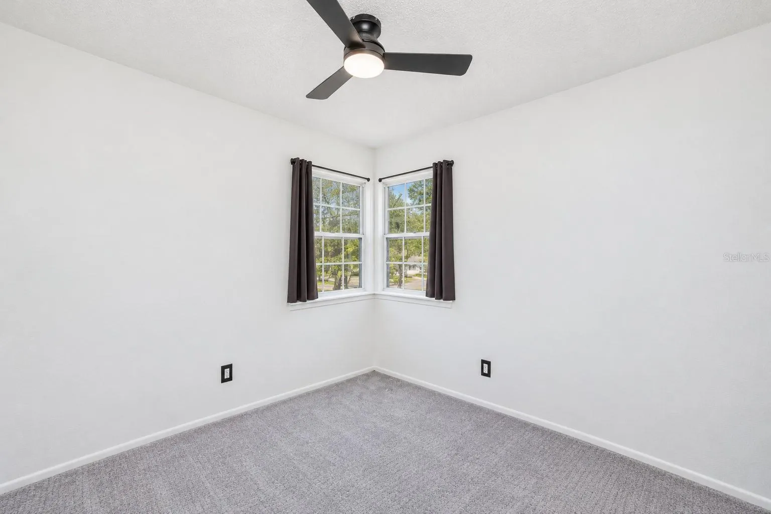 3277 HIBISCUS DR