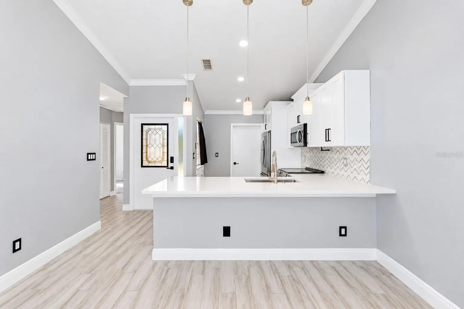 3277 HIBISCUS DR