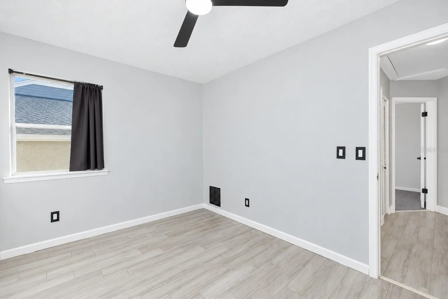 3277 HIBISCUS DR
