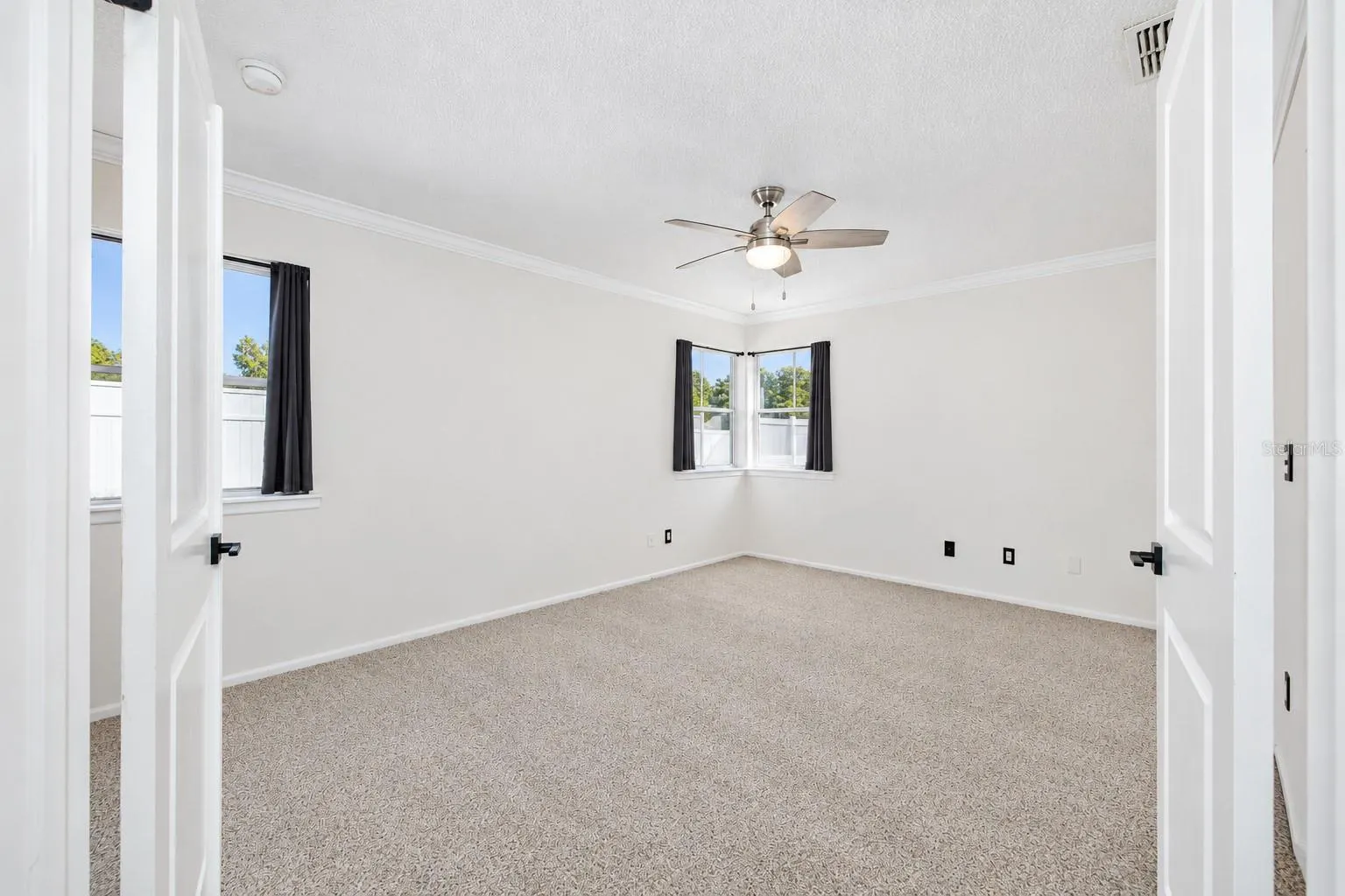 3277 HIBISCUS DR