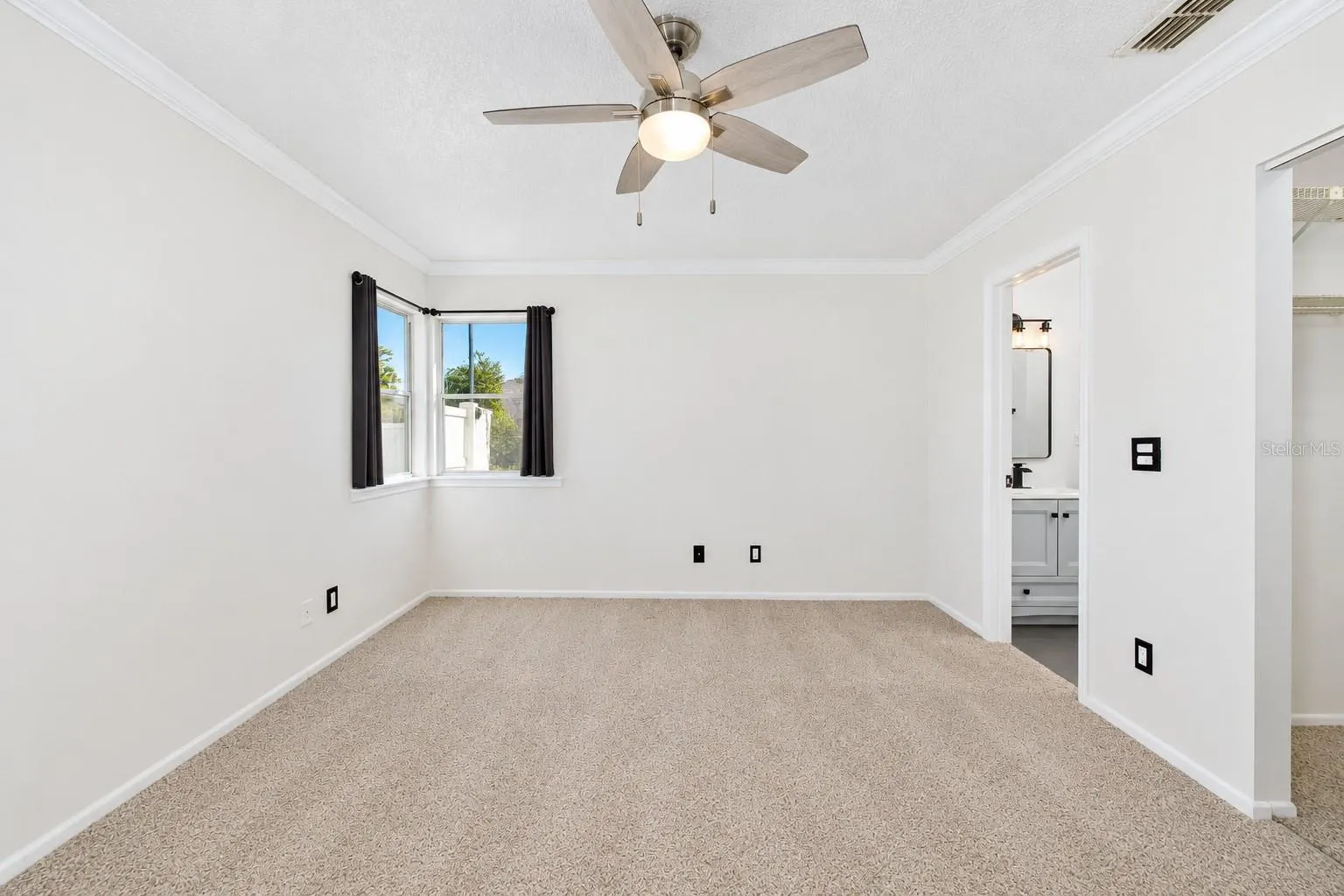 3277 HIBISCUS DR
