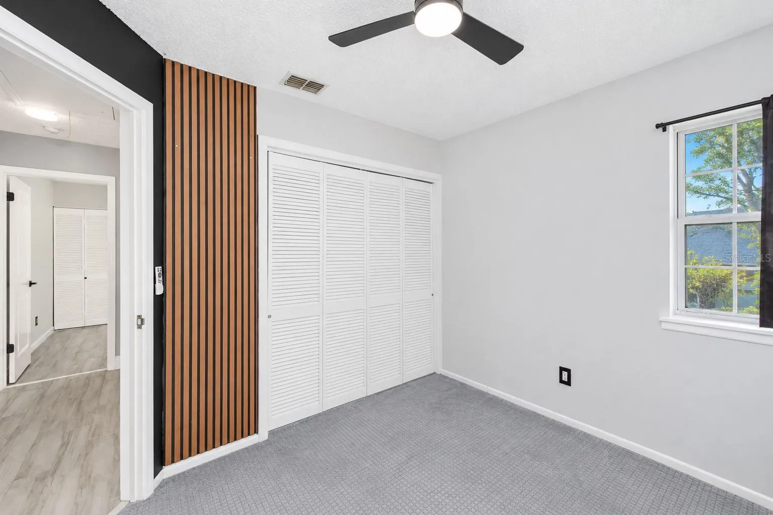 3277 HIBISCUS DR