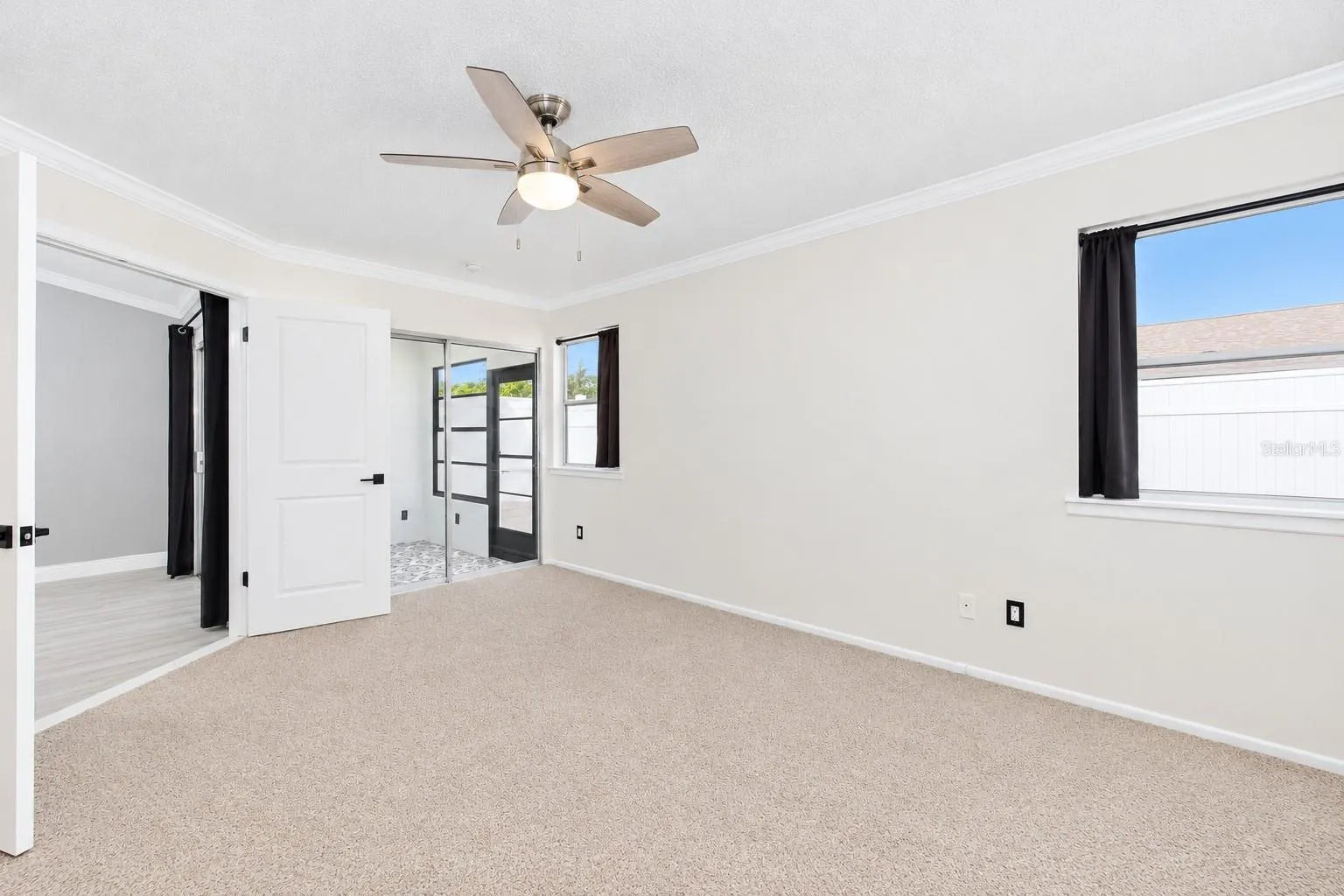 3277 HIBISCUS DR