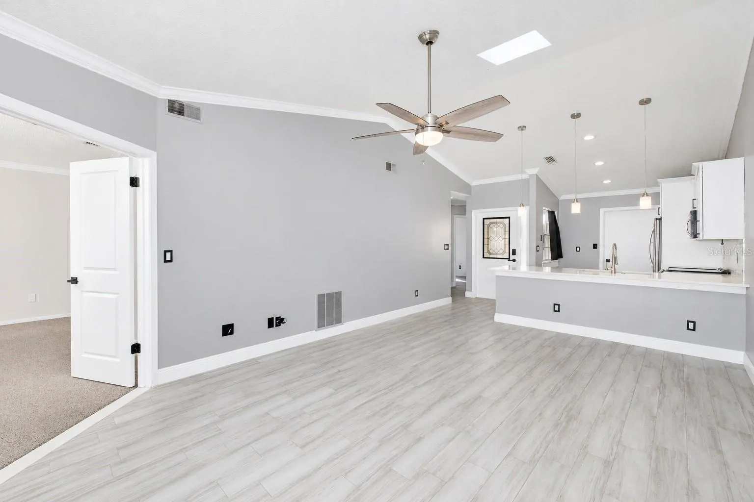 3277 HIBISCUS DR