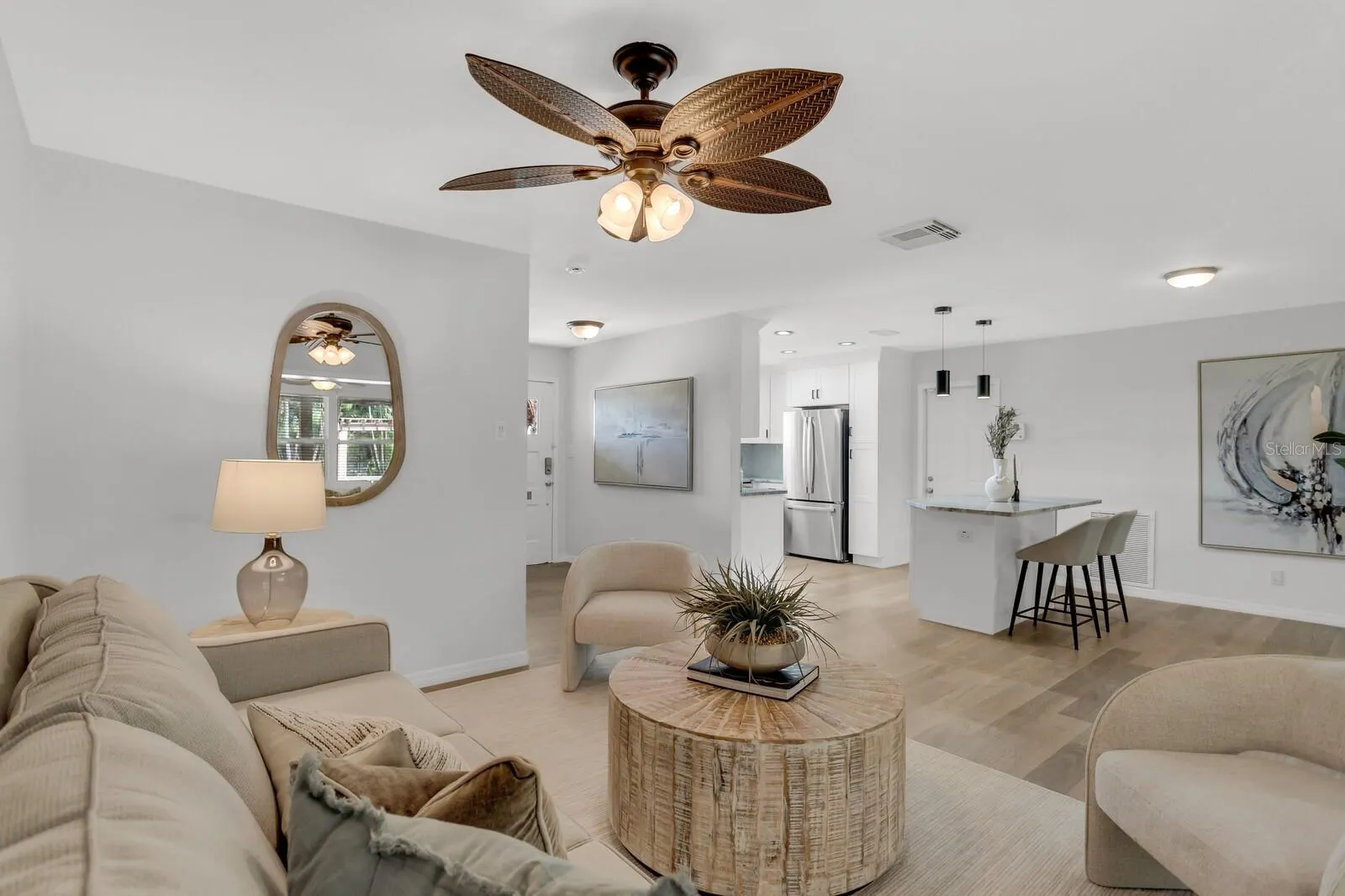 3935 W EDEN ROC CIR