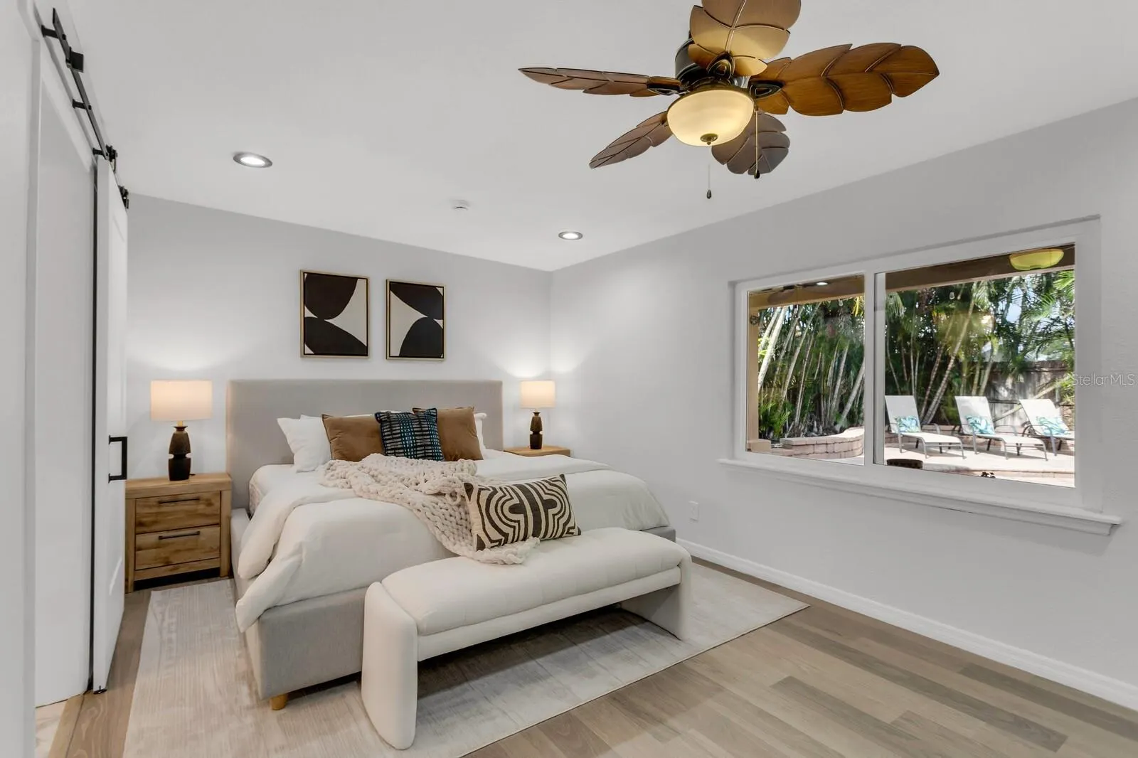 3935 W EDEN ROC CIR