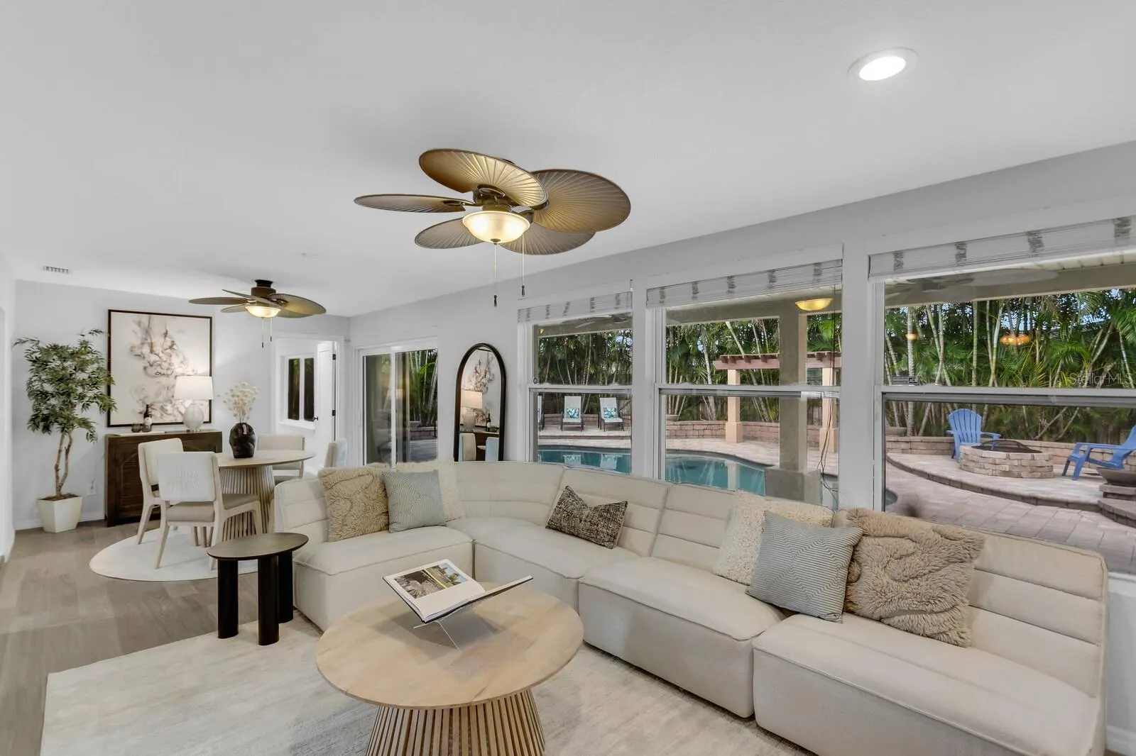 3935 W EDEN ROC CIR