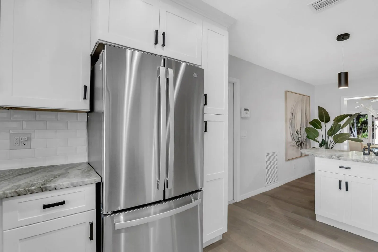3935 W EDEN ROC CIR
