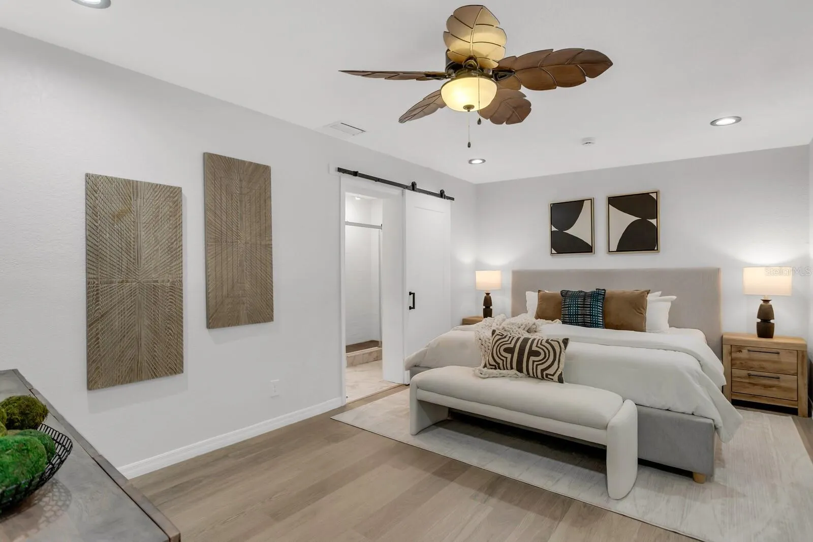 3935 W EDEN ROC CIR