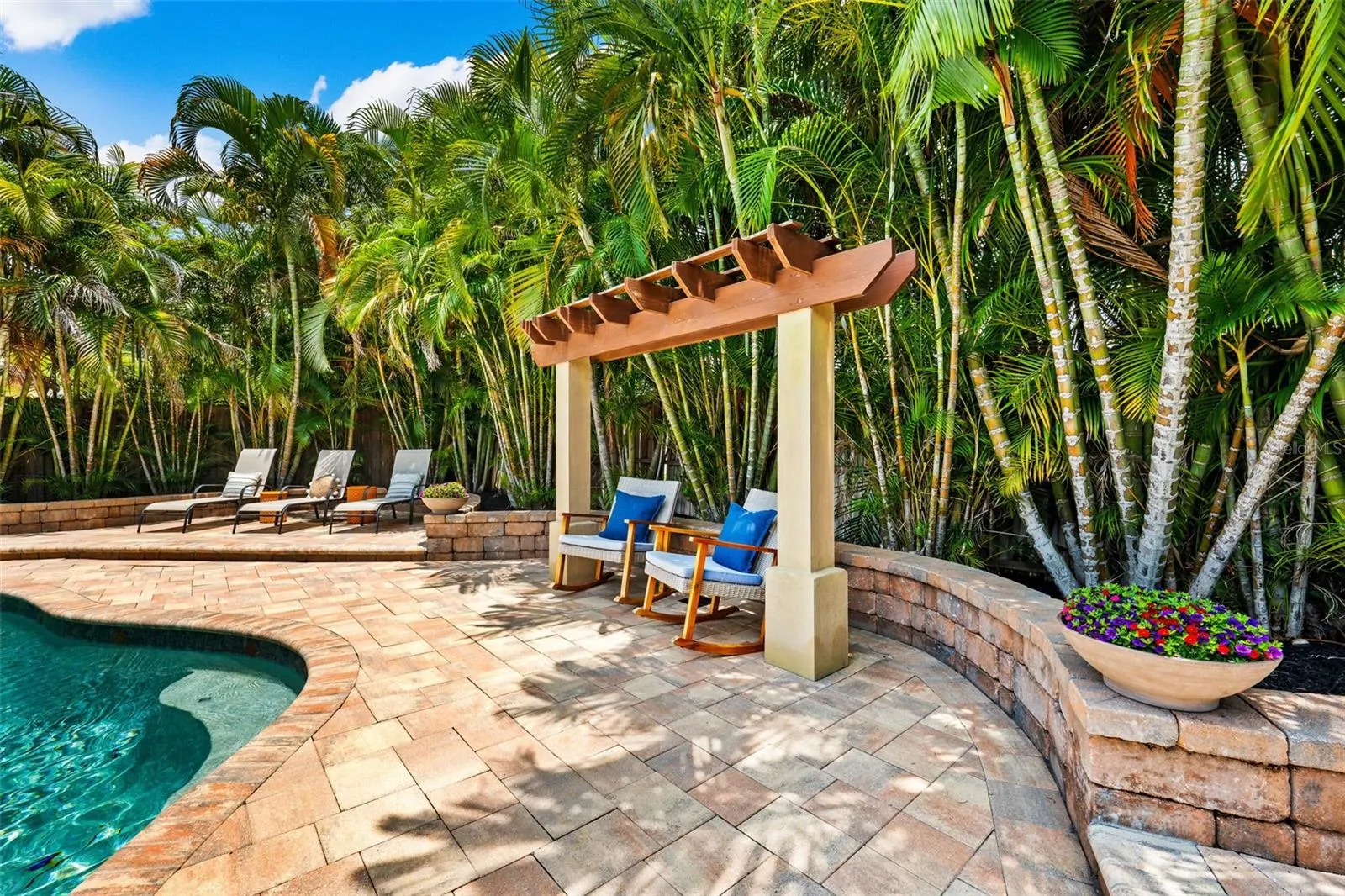 3935 W EDEN ROC CIR