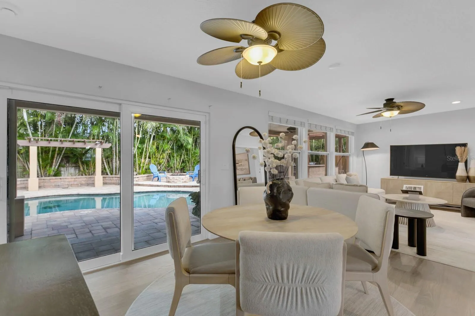 3935 W EDEN ROC CIR