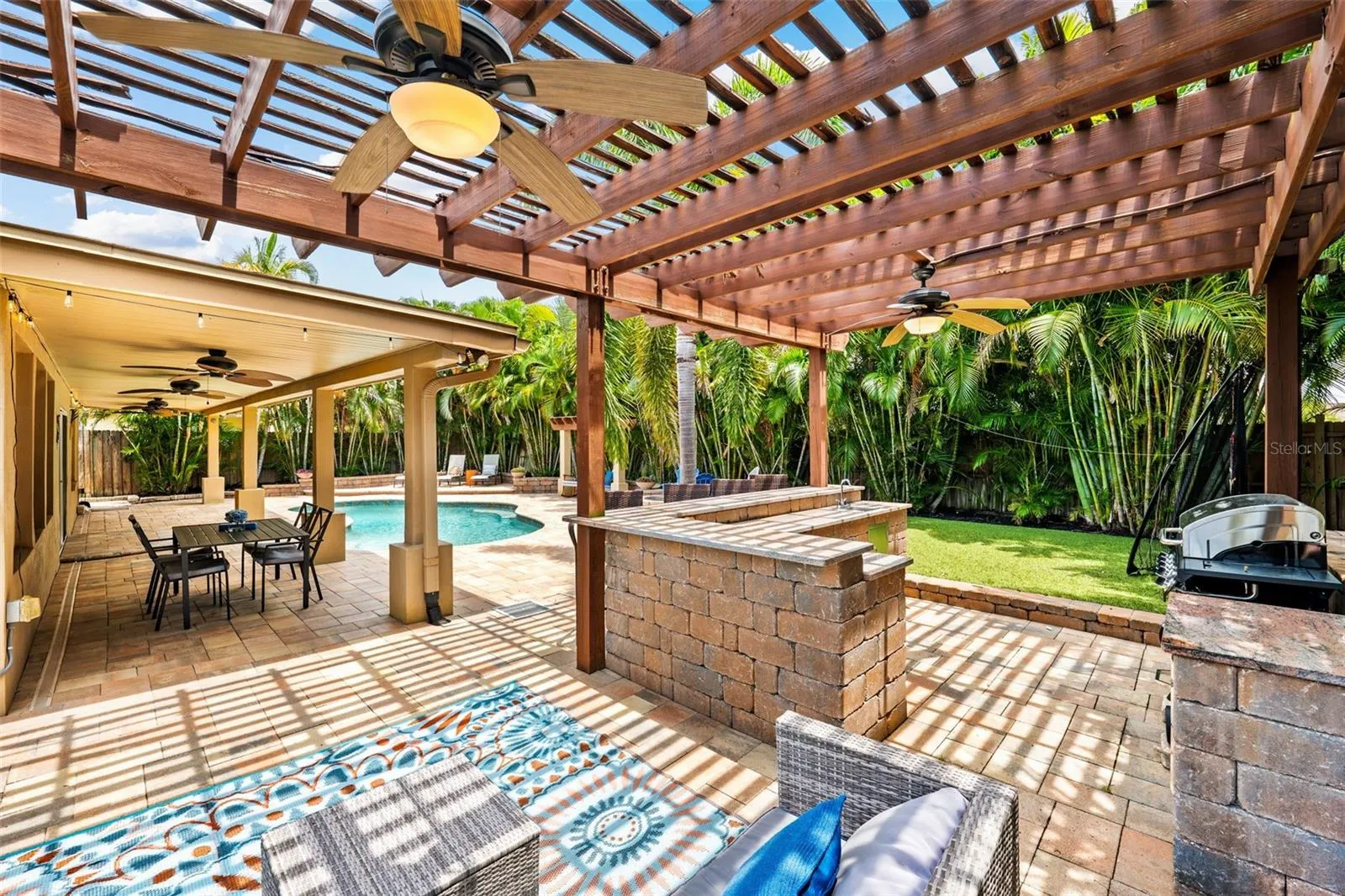 3935 W EDEN ROC CIR
