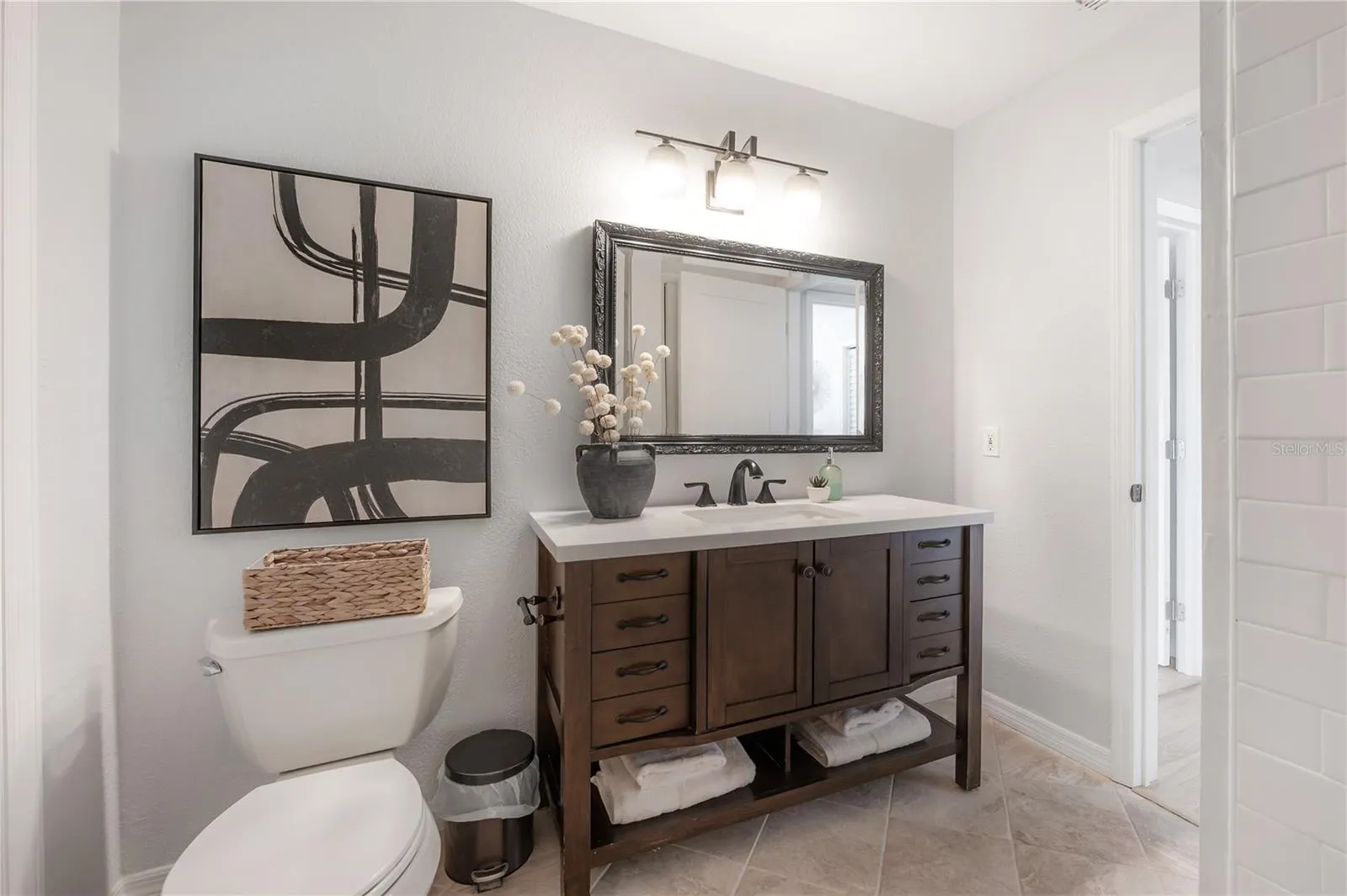 3935 W EDEN ROC CIR