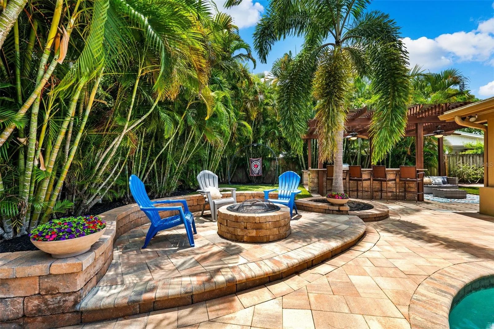3935 W EDEN ROC CIR