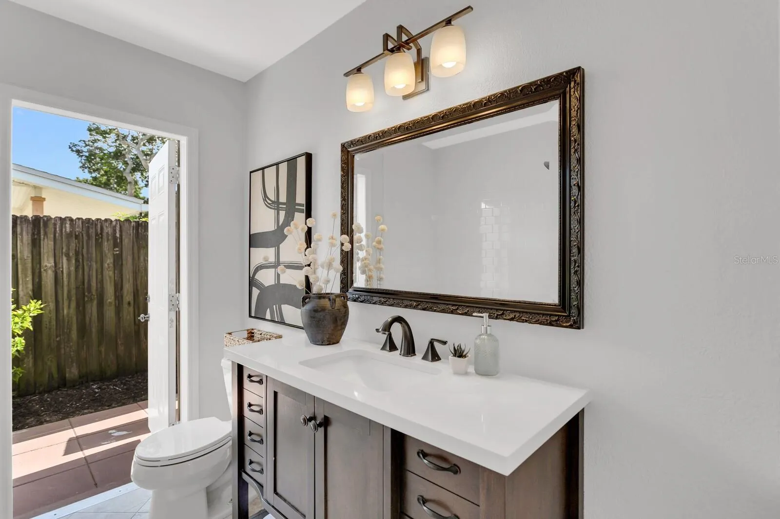 3935 W EDEN ROC CIR