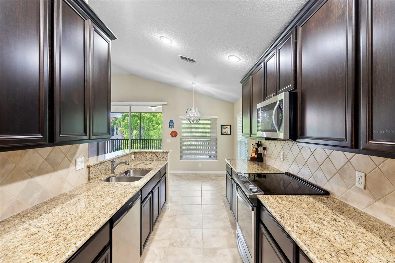 1200 BELLA ROSE CT