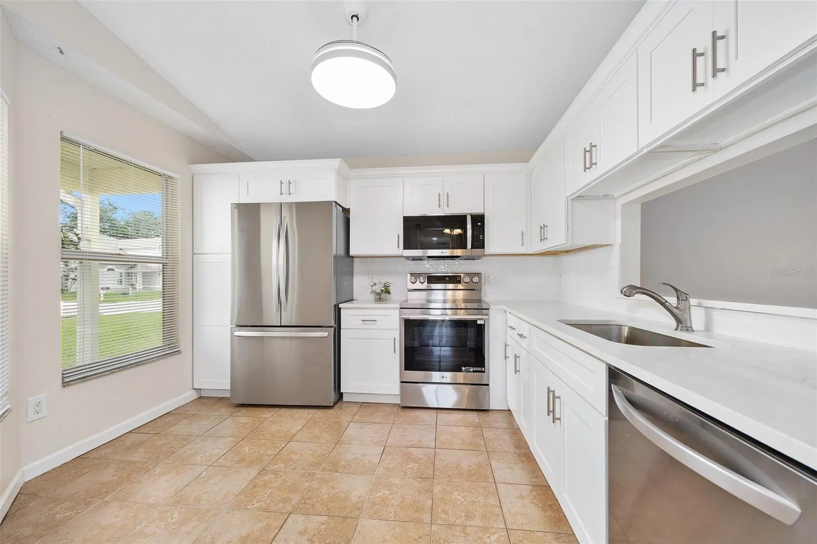 5889 WOODPOINT TER