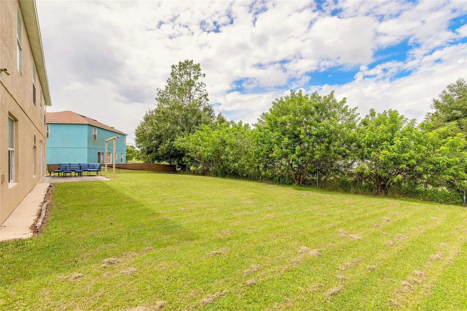 1003 DAMPIERRE CT
