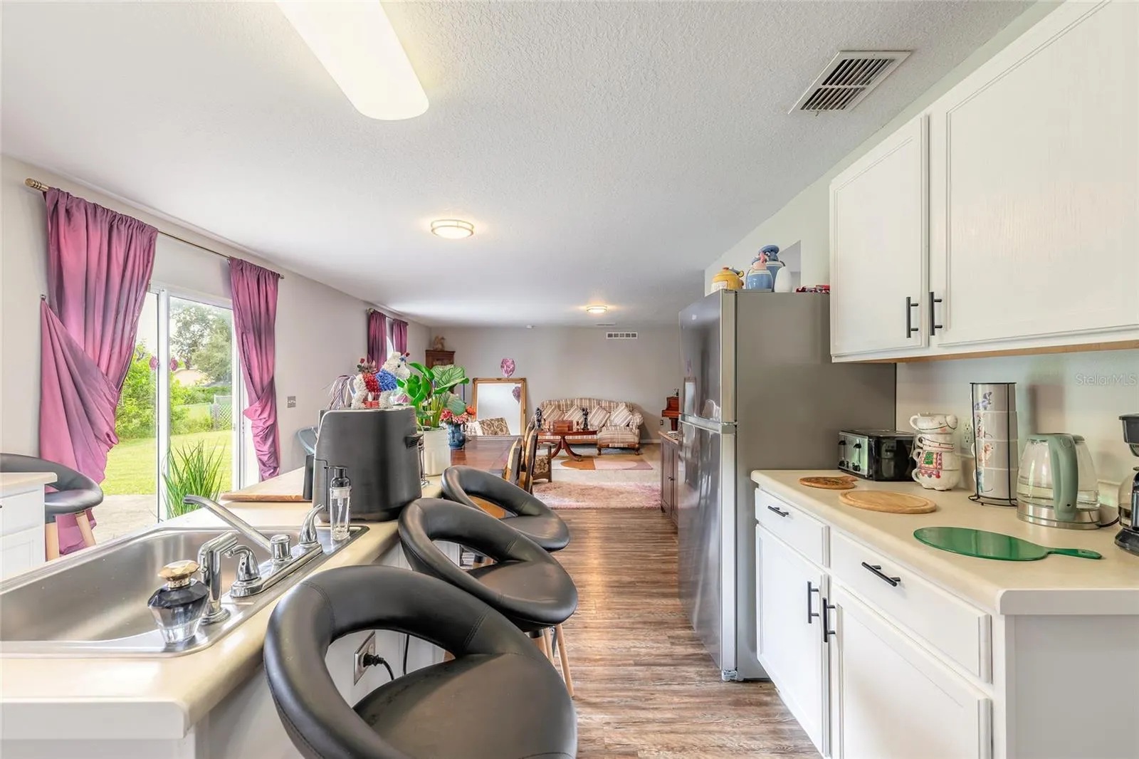 1003 DAMPIERRE CT