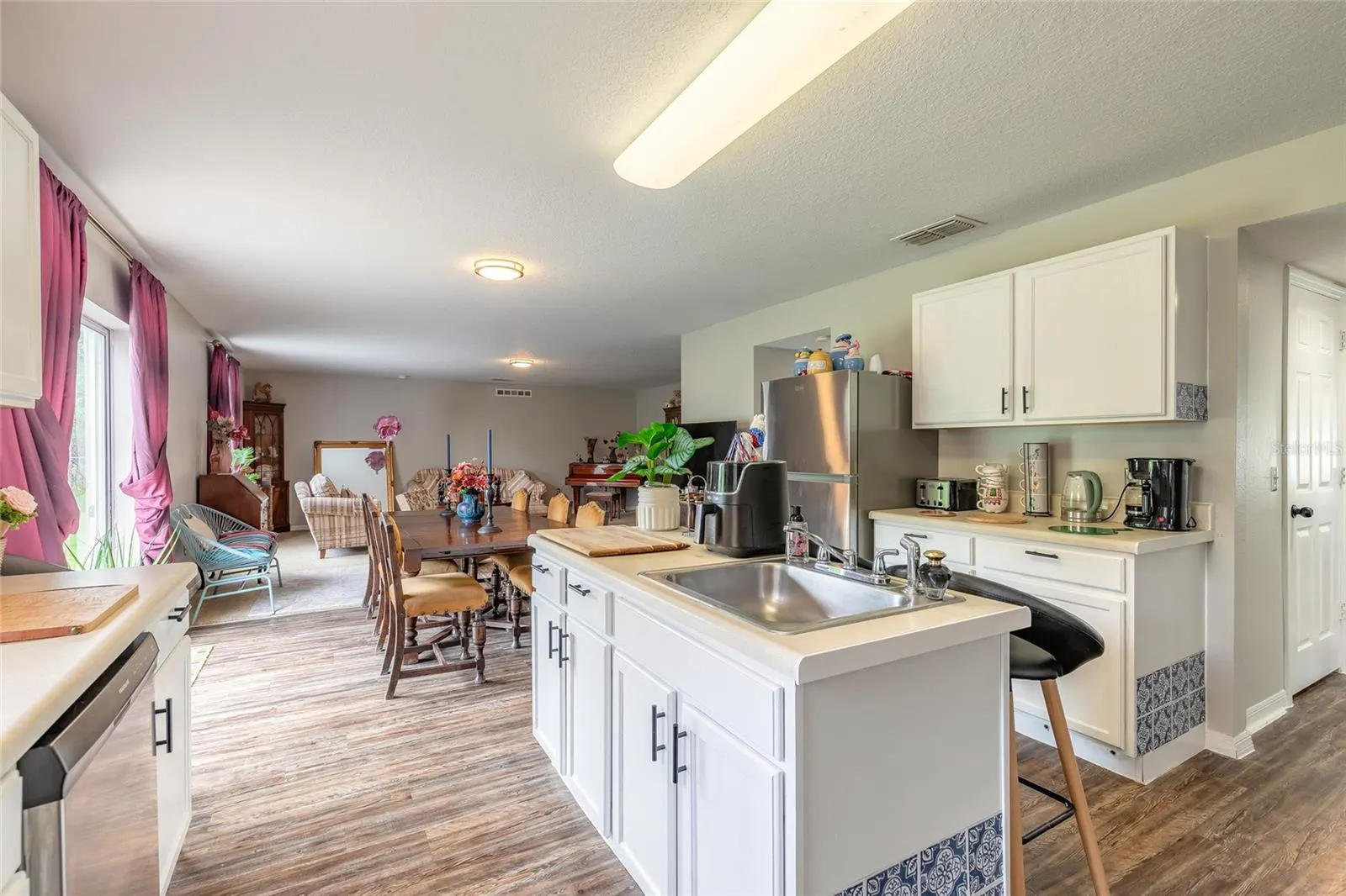 1003 DAMPIERRE CT