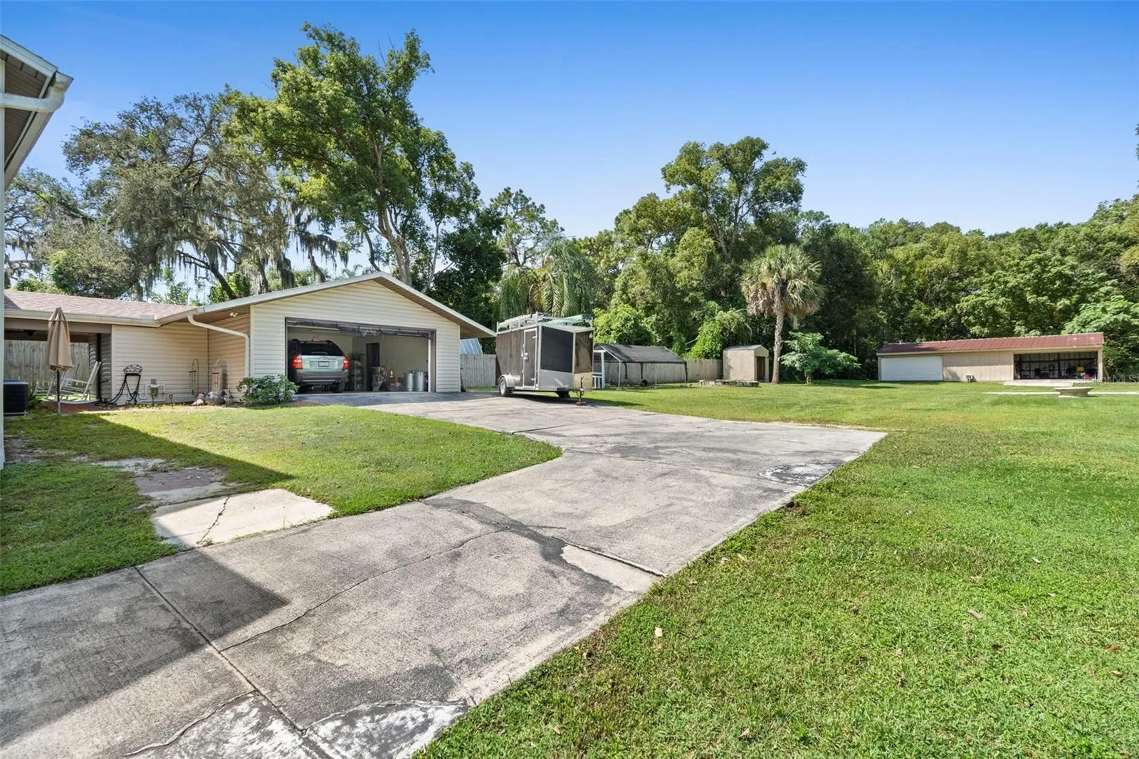 500 FOREST LAKE DR
