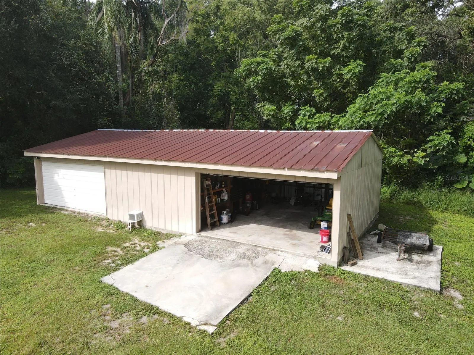 500 FOREST LAKE DR