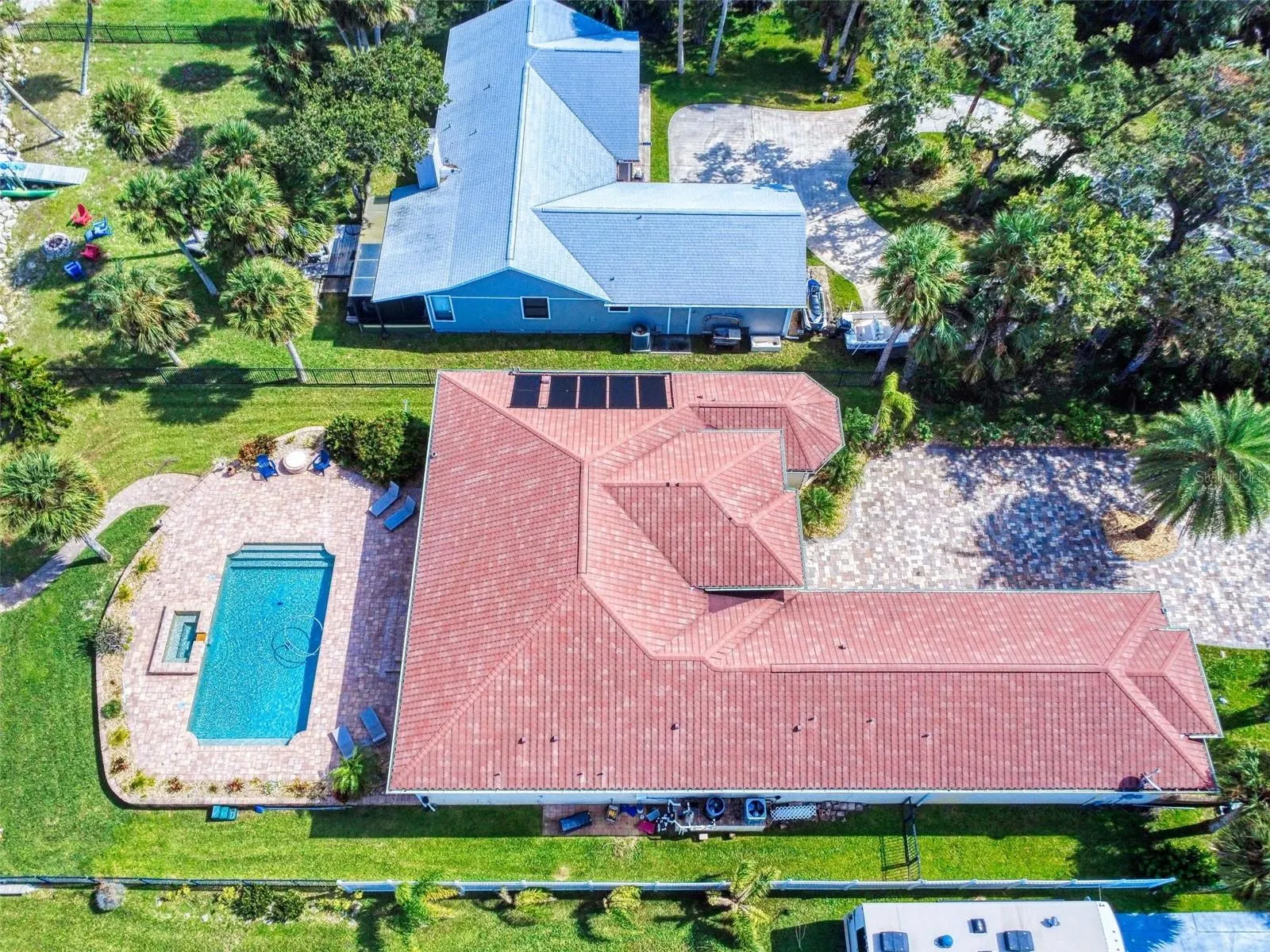 2227 S PALMETTO AVE