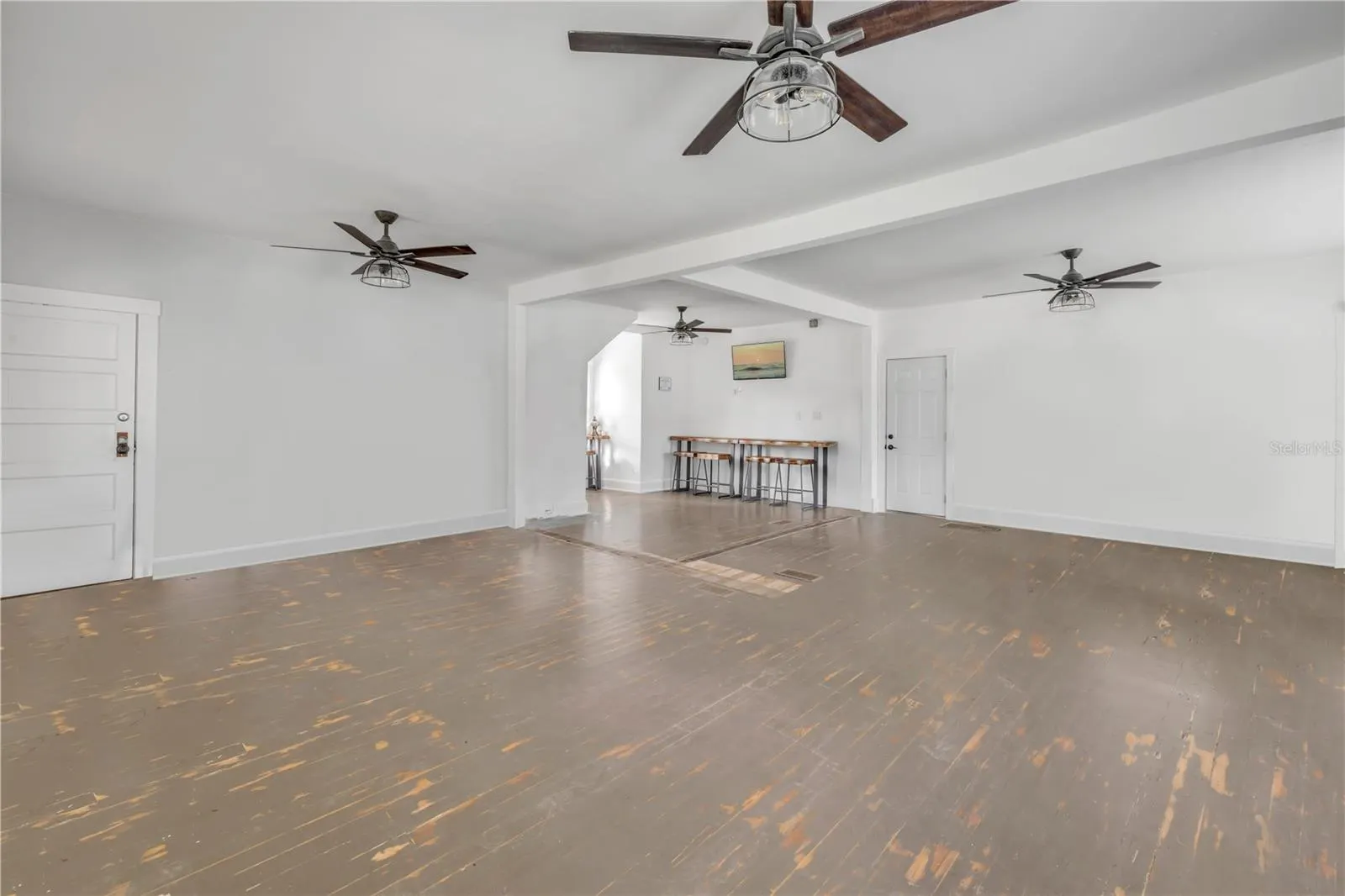 200 LIVE OAK ST