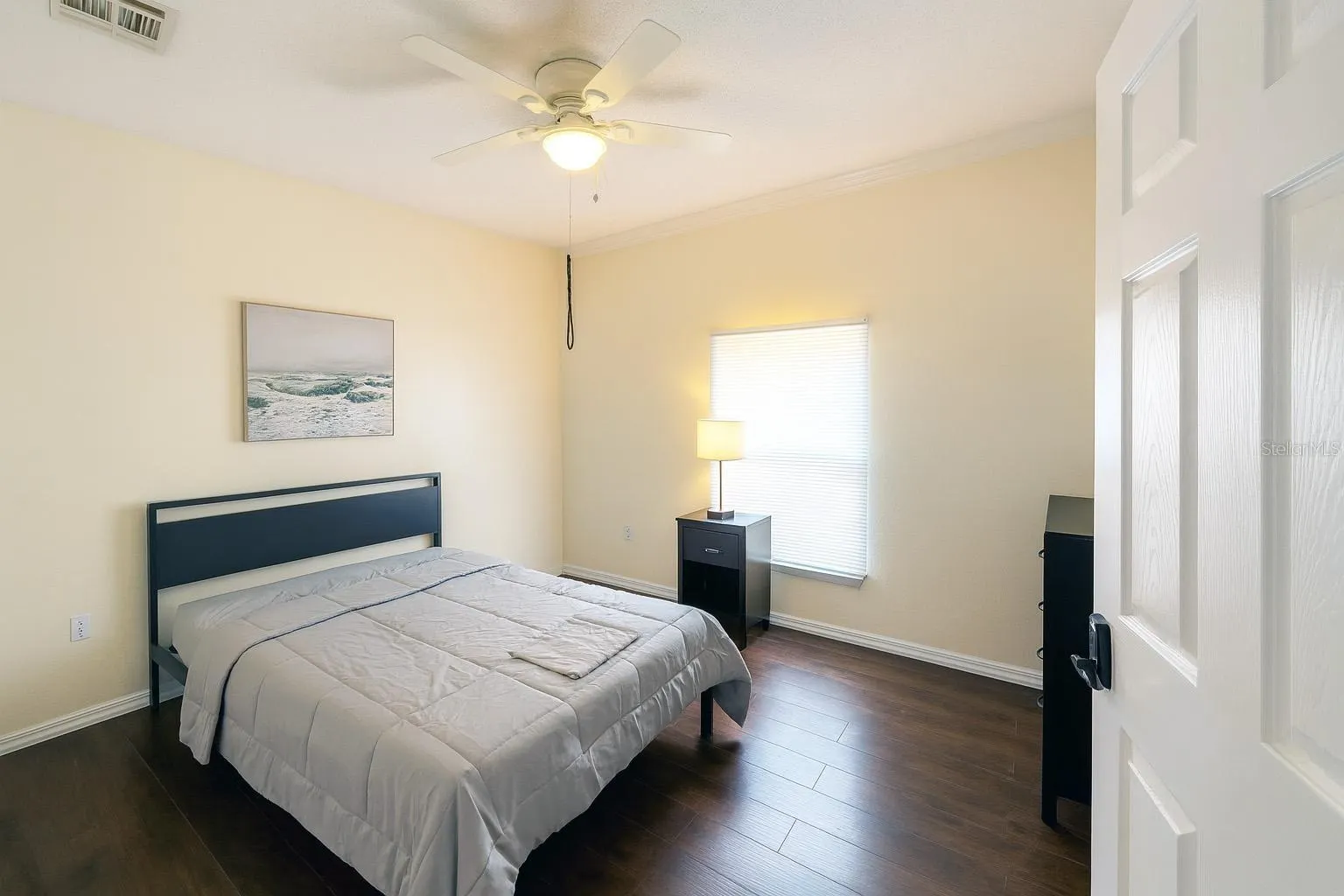 1030 UNIVERSAL REST PL