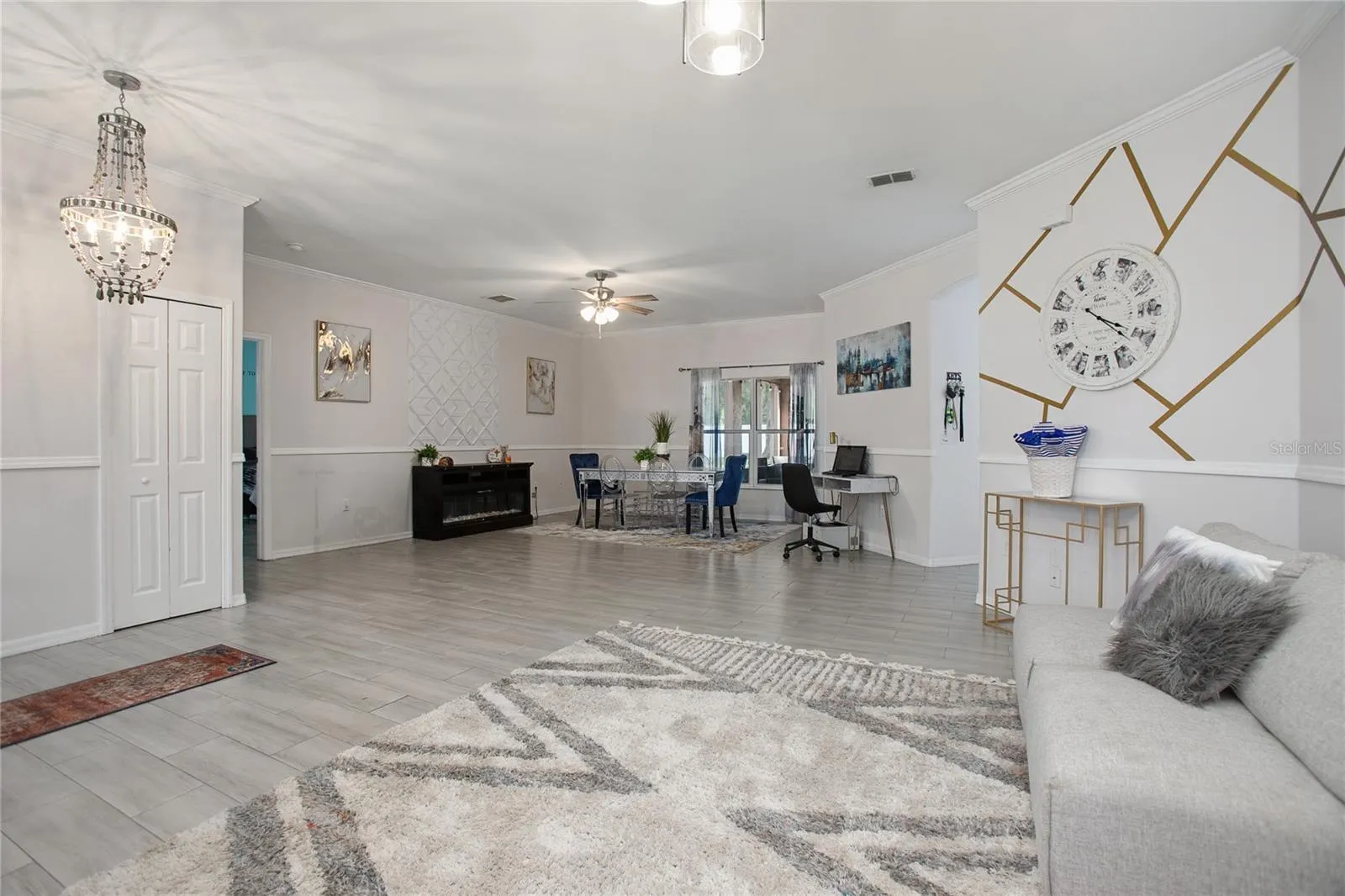 516 GRACE AVE